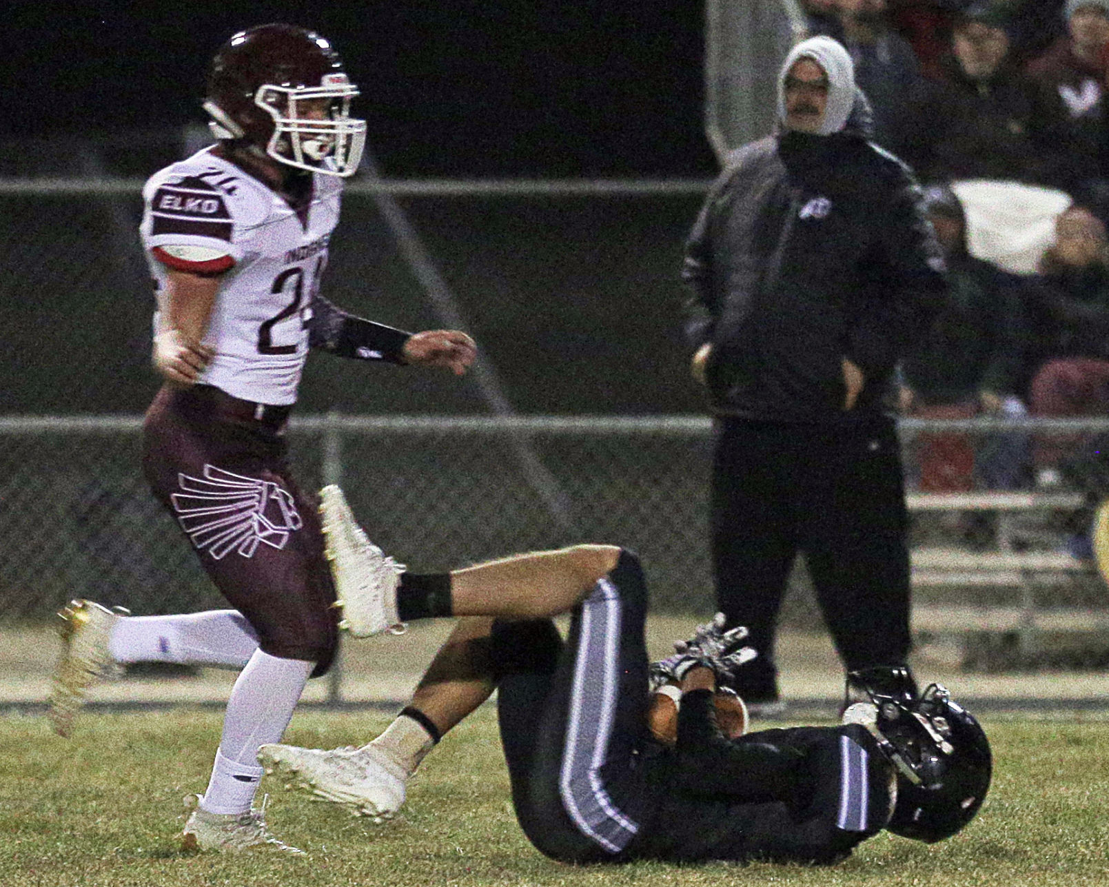 Elko at Spring Creek Football 17.jpg